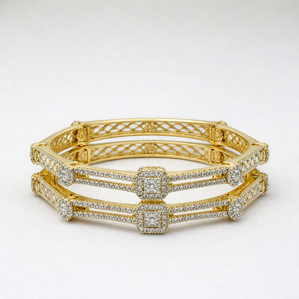 MAHARANI ROYALE DIAMOND GOLD BANGLE