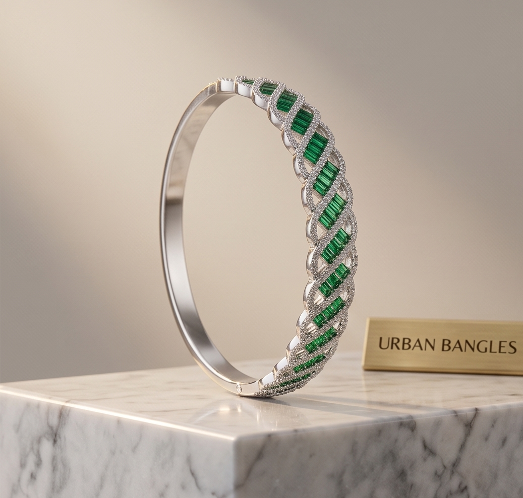 THE SHAHI LEHER EMERALD GEM BRACELET