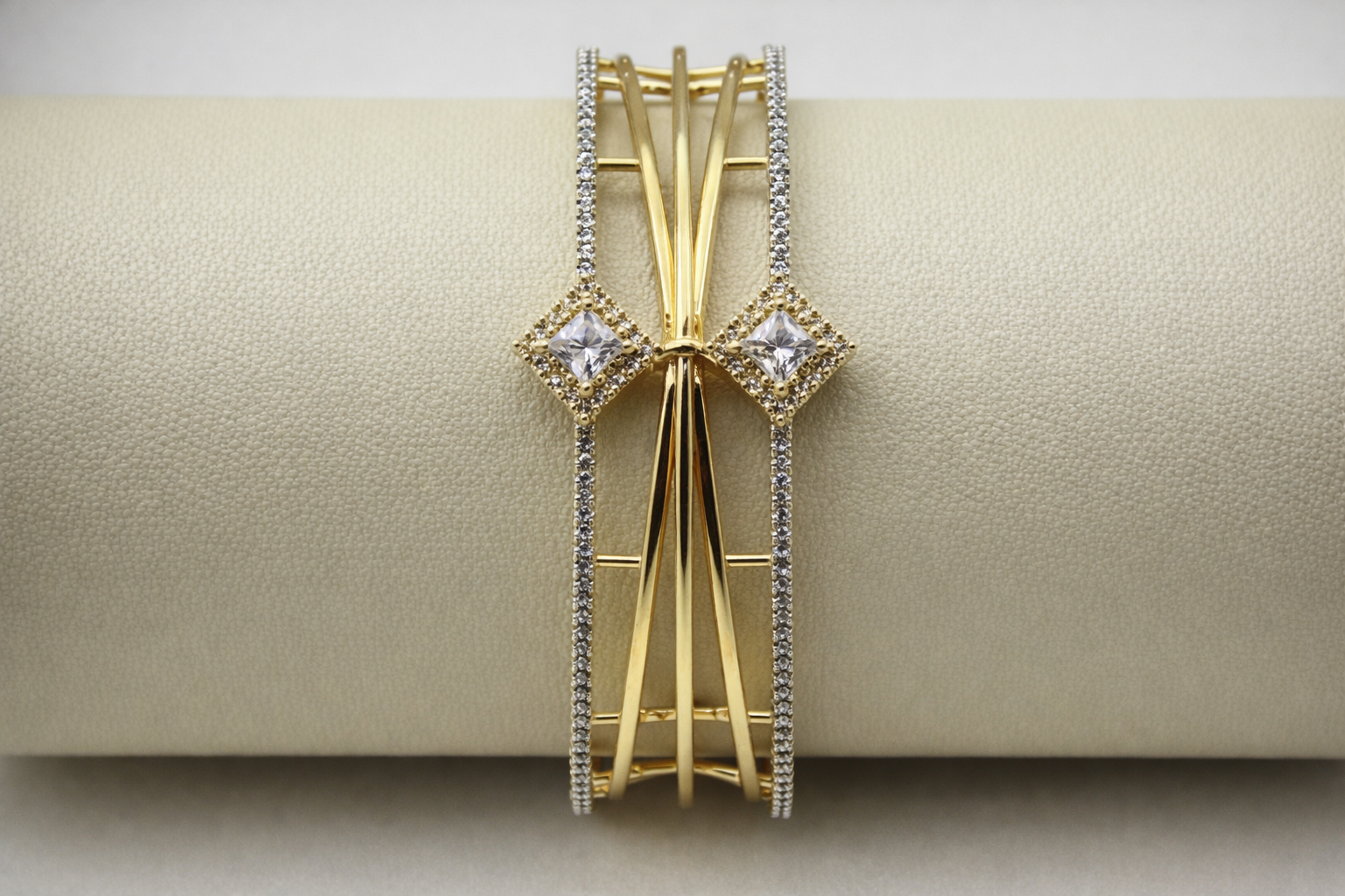 URBAN PRISM DIAMOND BANGLE