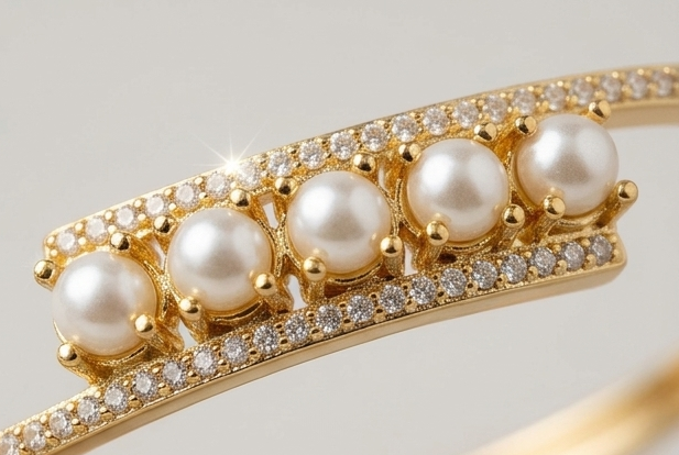 THE SHAHI CHANDRIKA PEARL BRACELET