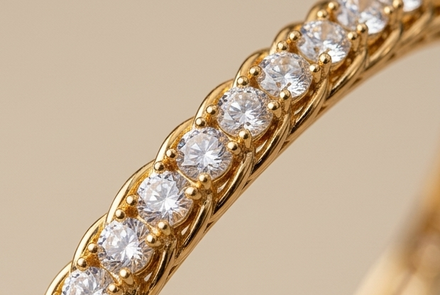 THURAYA CELESTIAL 3-SIDED ETERNITY BANGLE SET