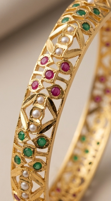 ZUBAYRA GOLD PLATED BANGLES