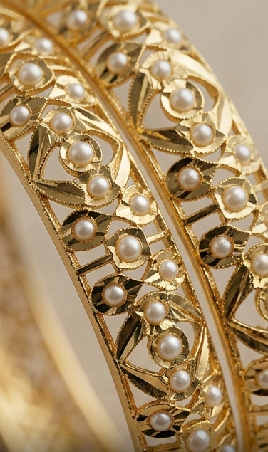 MUNIRA GOLD PLATED BANGLES