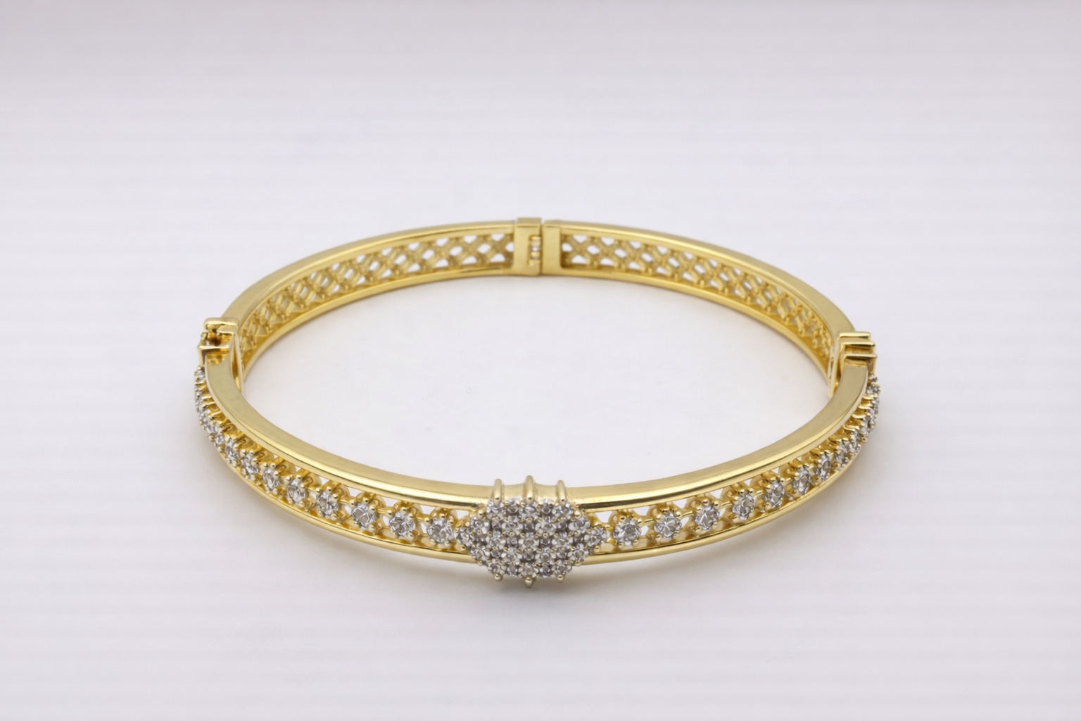 NOOR BLOOM DIAMOND BANGLE