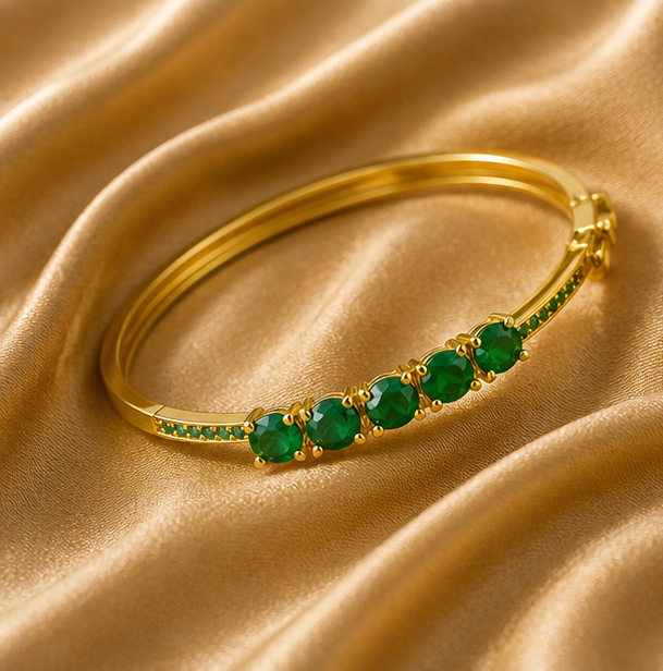 THE ZOYA LINEAR EMERALD & JADE BRACELET