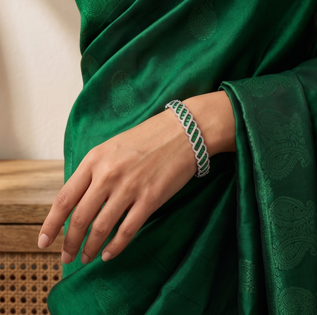 THE SHAHI LEHER EMERALD GEM BRACELET