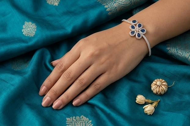 CELESTIA FLORAL CUFF