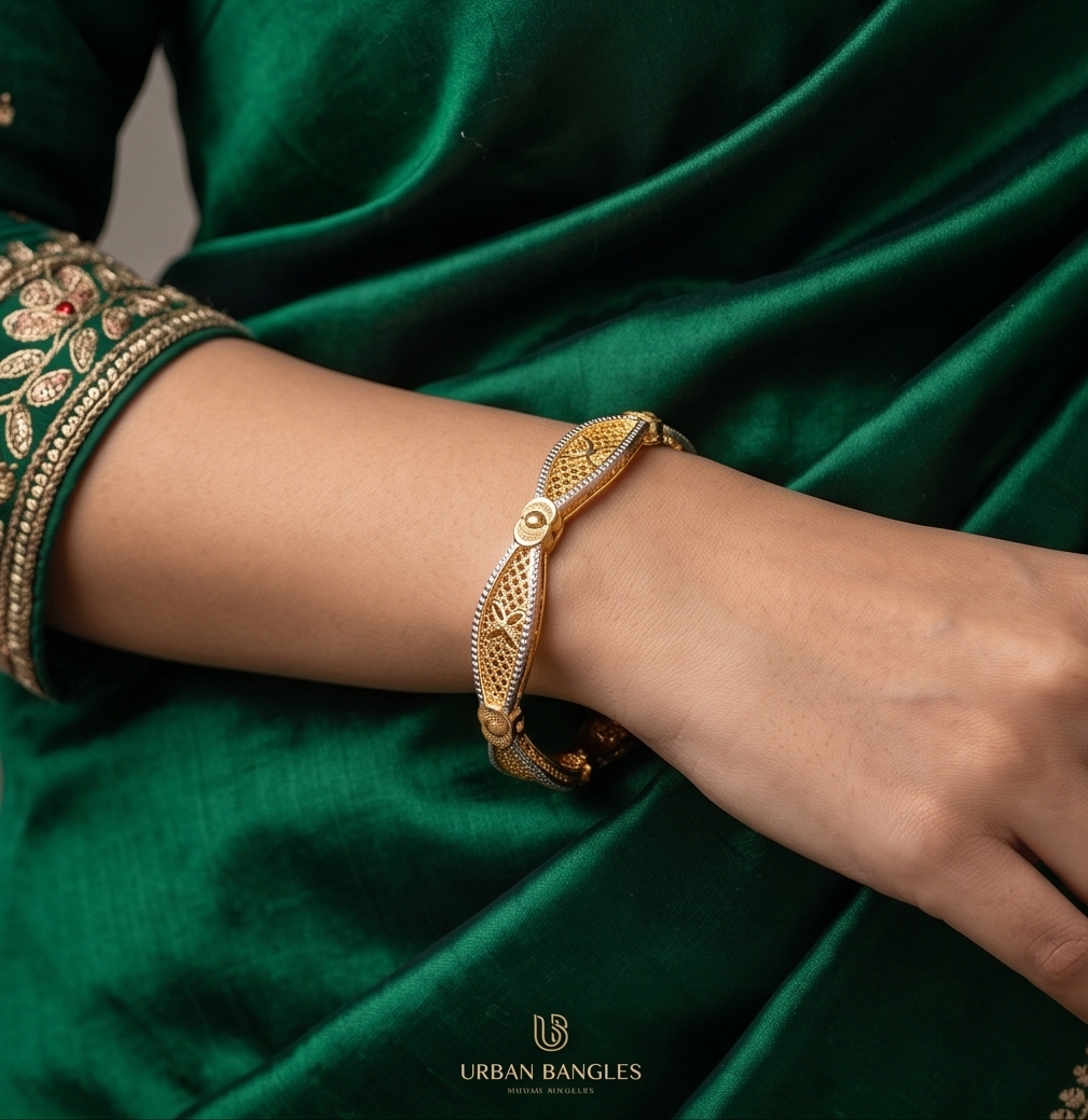 THE SHAHI JHAROKHA TWO-TONE KADA