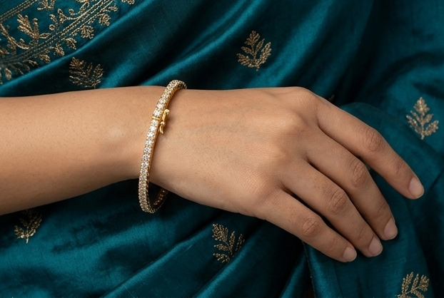 DORI GOLD PLATED BRACELET WITH STONES