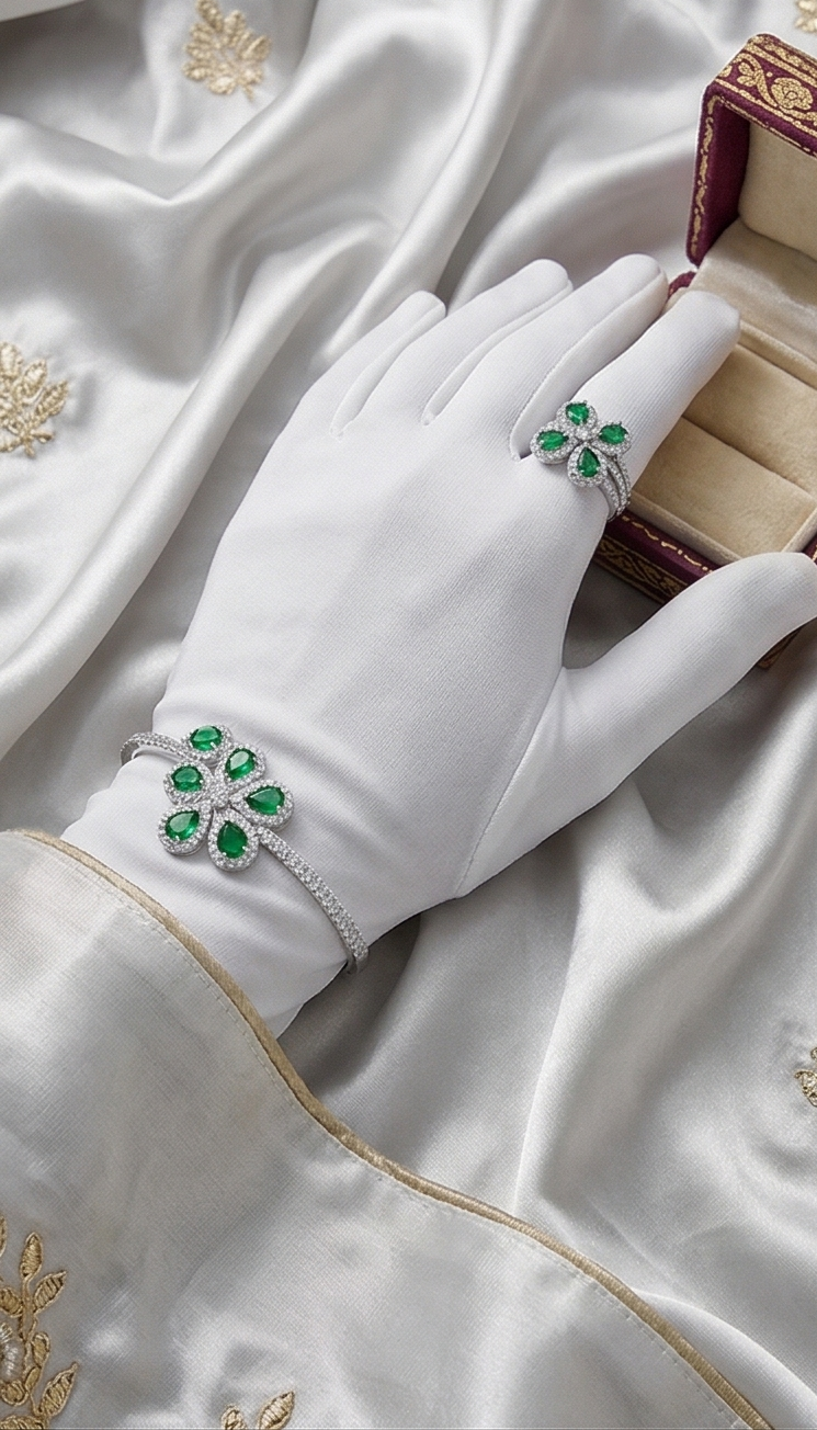 CELESTIA FLORAL CUFF