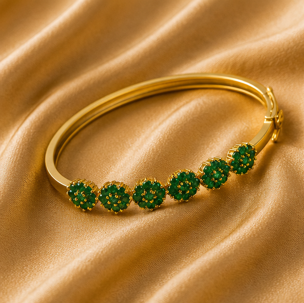THE SHAHI GULDASTA EMERALD BANGLE-2
