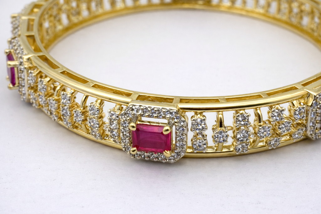 MAHARANI RUBY GLOW DIAMOND BANGLE