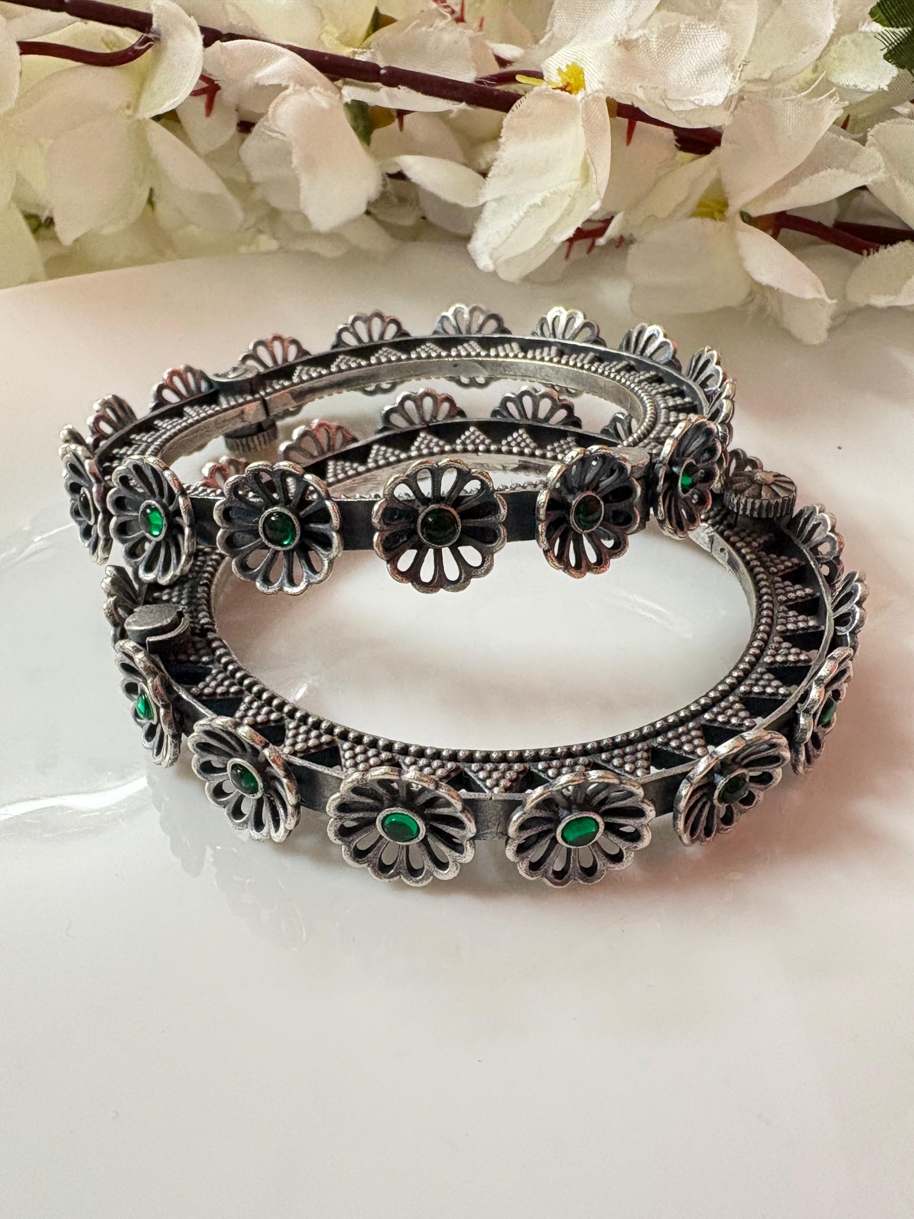 Noor Oxidised Bangles