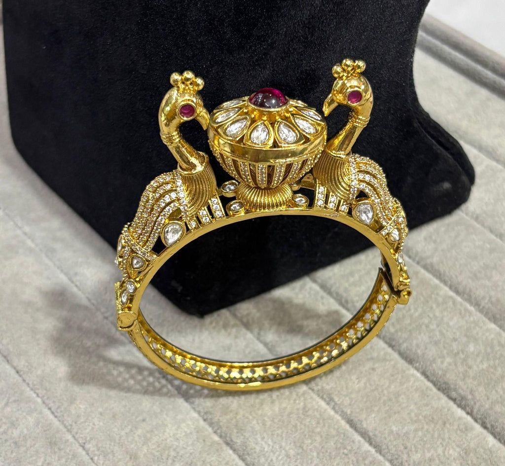 Swarna Mayur Heritage Bangle