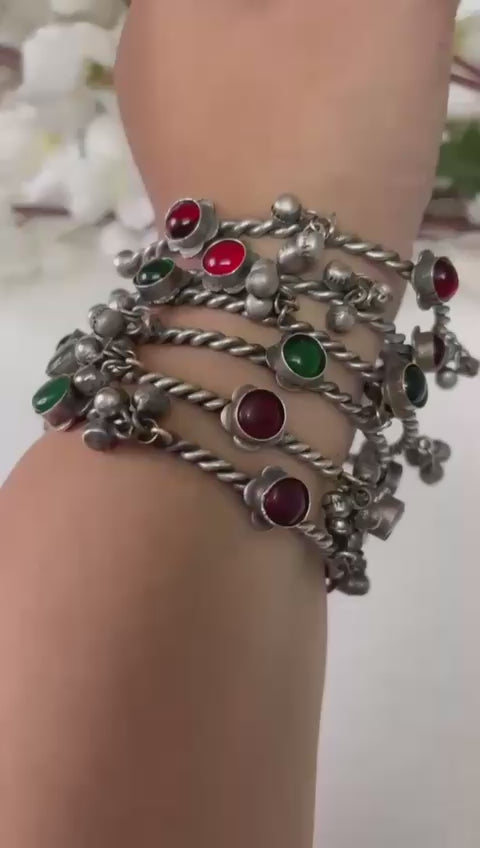 Vintage Oxidized Green Stone Bangle