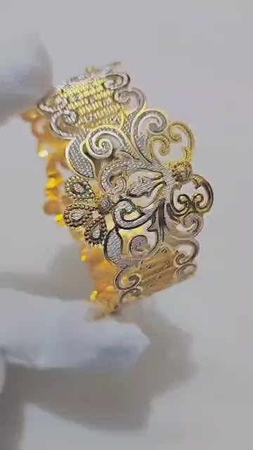 URBAN ROYALE CUFF