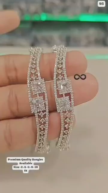 THE SITARA BANGLE