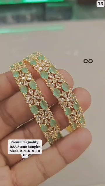 THE VRINDA MINT FLORAL KADA