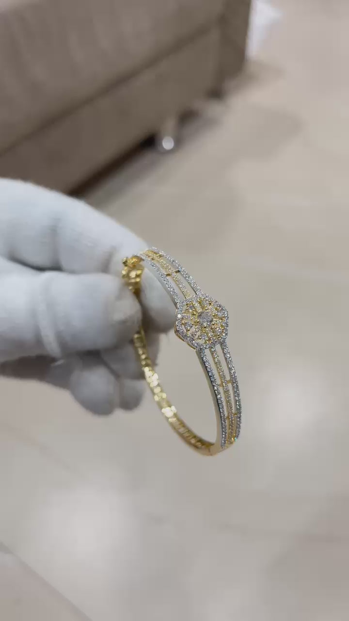 NOVA SPARKLE GOLD BRACELET